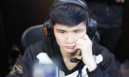 对强敌时 对强敌时